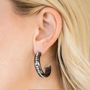 5th Avenue Fashionista Black Crystal Earrings